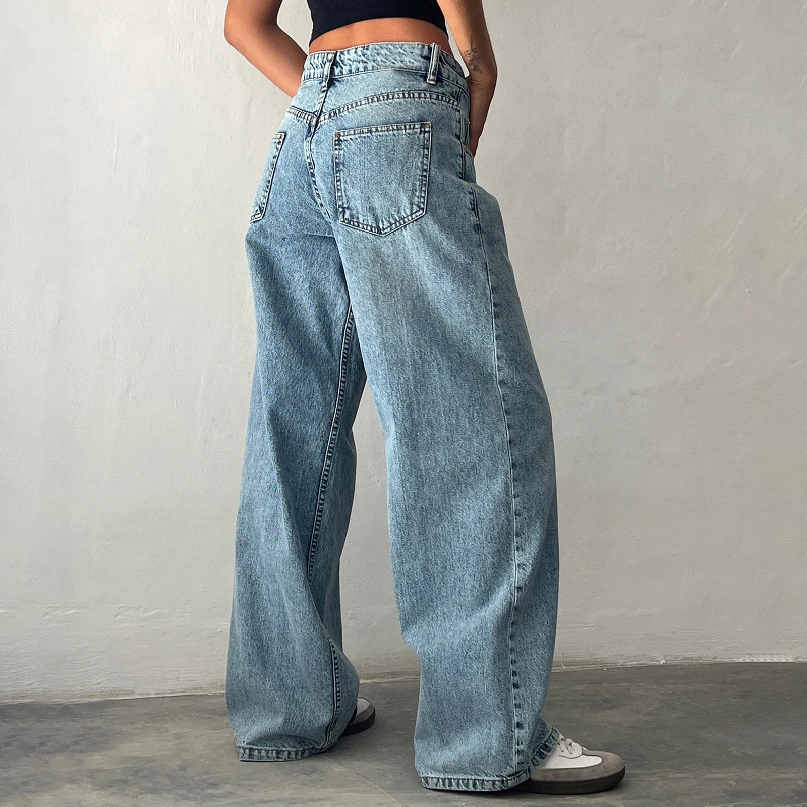 EasyFit Low Rise Baggy Jeans