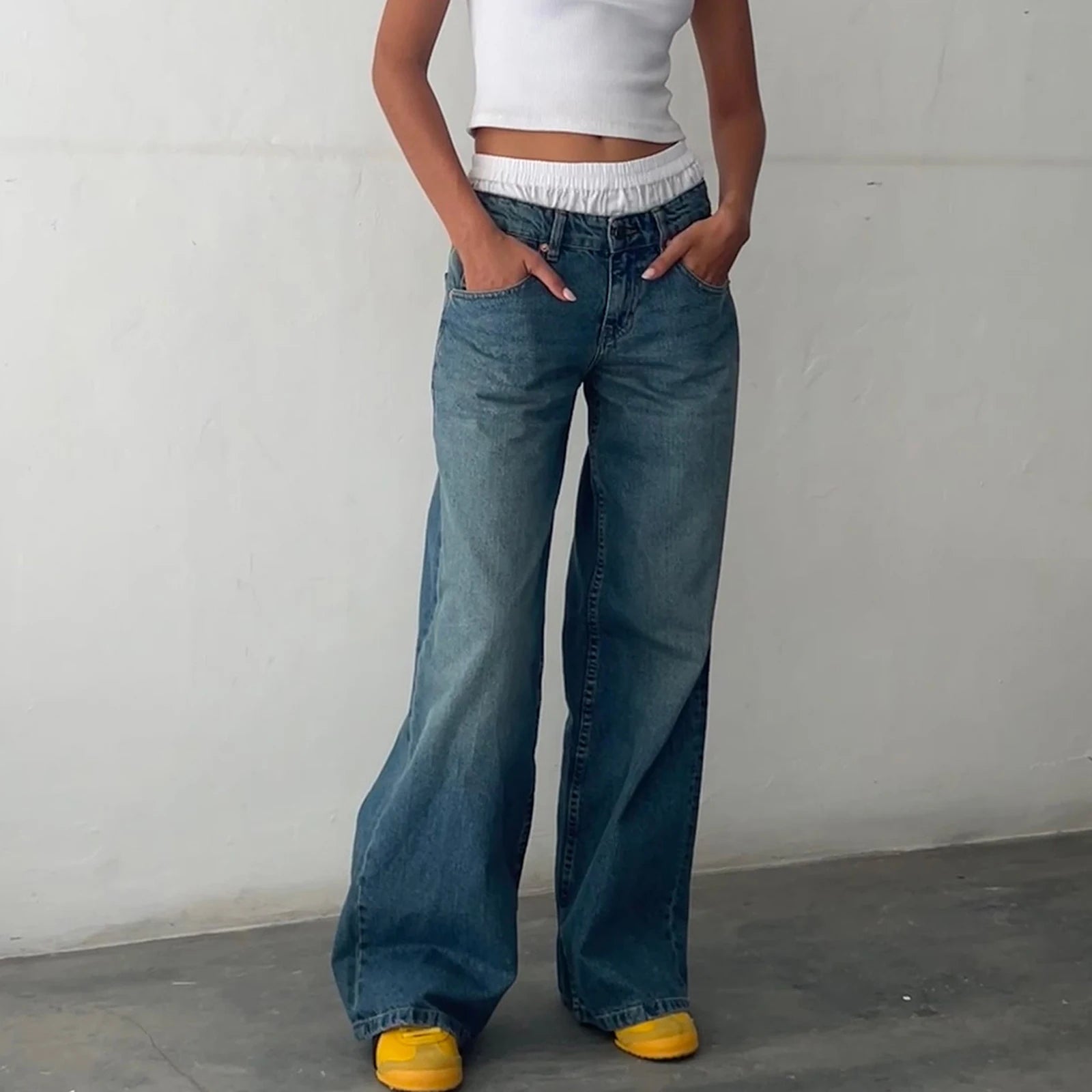 EasyFit Low Rise Baggy Jeans